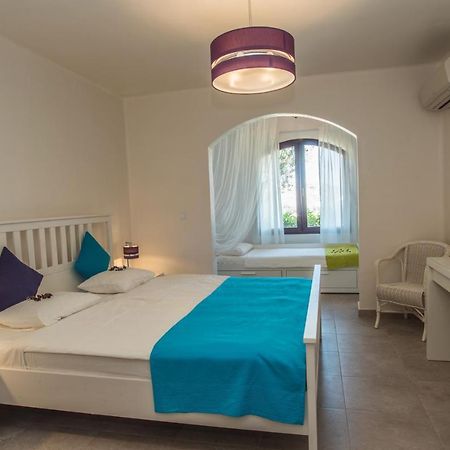 Luxuriöse und großräumige Villa mit Community Pool, Sicht auf das Mittelmeer sowie dem Mar Menor, La Manga Club Atamaría Exterior foto