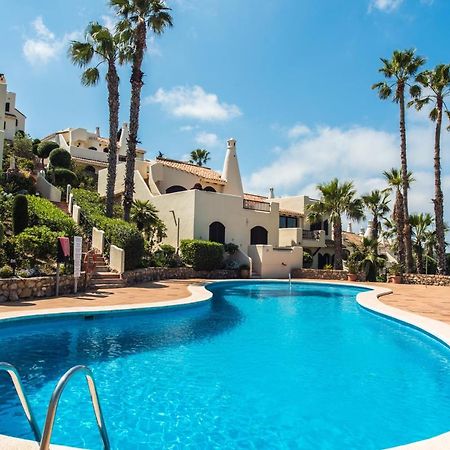 Luxuriöse und großräumige Villa mit Community Pool, Sicht auf das Mittelmeer sowie dem Mar Menor, La Manga Club Atamaría Exterior foto