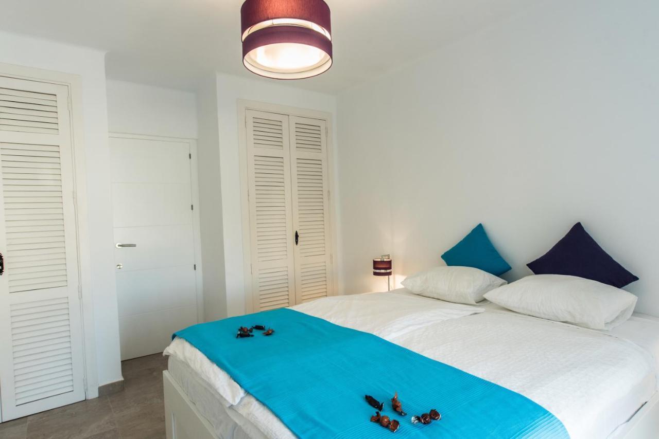 Luxuriöse und großräumige Villa mit Community Pool, Sicht auf das Mittelmeer sowie dem Mar Menor, La Manga Club Atamaría Exterior foto