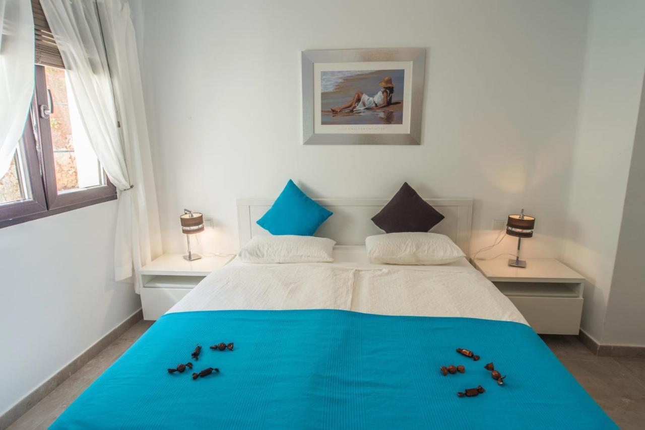 Luxuriöse und großräumige Villa mit Community Pool, Sicht auf das Mittelmeer sowie dem Mar Menor, La Manga Club Atamaría Exterior foto