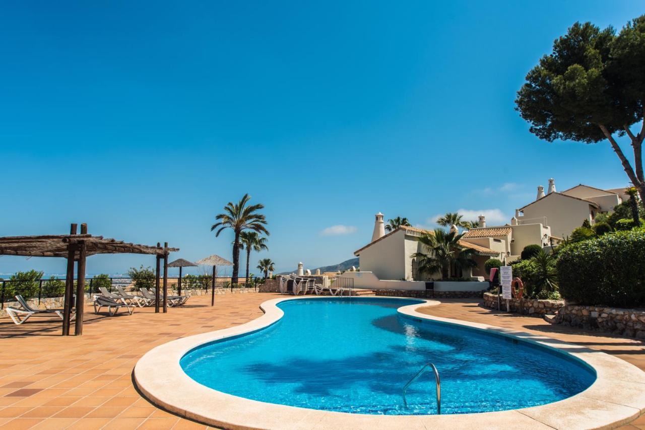 Luxuriöse und großräumige Villa mit Community Pool, Sicht auf das Mittelmeer sowie dem Mar Menor, La Manga Club Atamaría Exterior foto