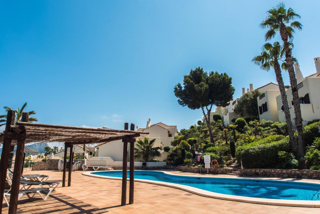 Luxuriöse und großräumige Villa mit Community Pool, Sicht auf das Mittelmeer sowie dem Mar Menor, La Manga Club Atamaría Exterior foto