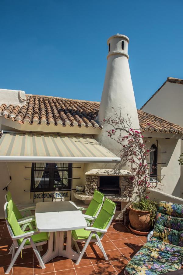 Luxuriöse und großräumige Villa mit Community Pool, Sicht auf das Mittelmeer sowie dem Mar Menor, La Manga Club Atamaría Exterior foto