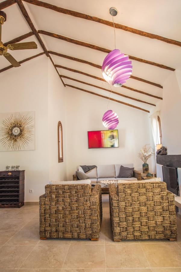 Luxuriöse und großräumige Villa mit Community Pool, Sicht auf das Mittelmeer sowie dem Mar Menor, La Manga Club Atamaría Exterior foto