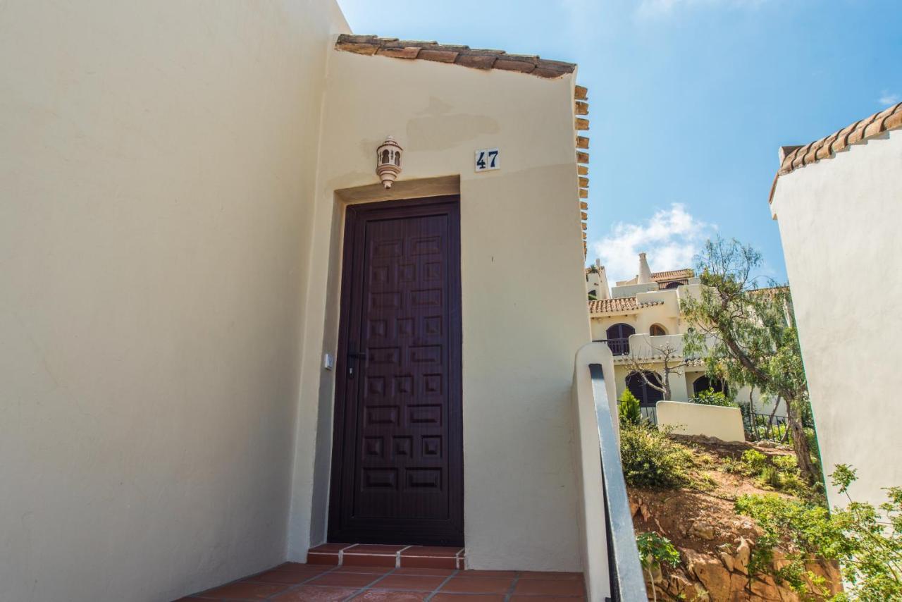 Luxuriöse und großräumige Villa mit Community Pool, Sicht auf das Mittelmeer sowie dem Mar Menor, La Manga Club Atamaría Exterior foto